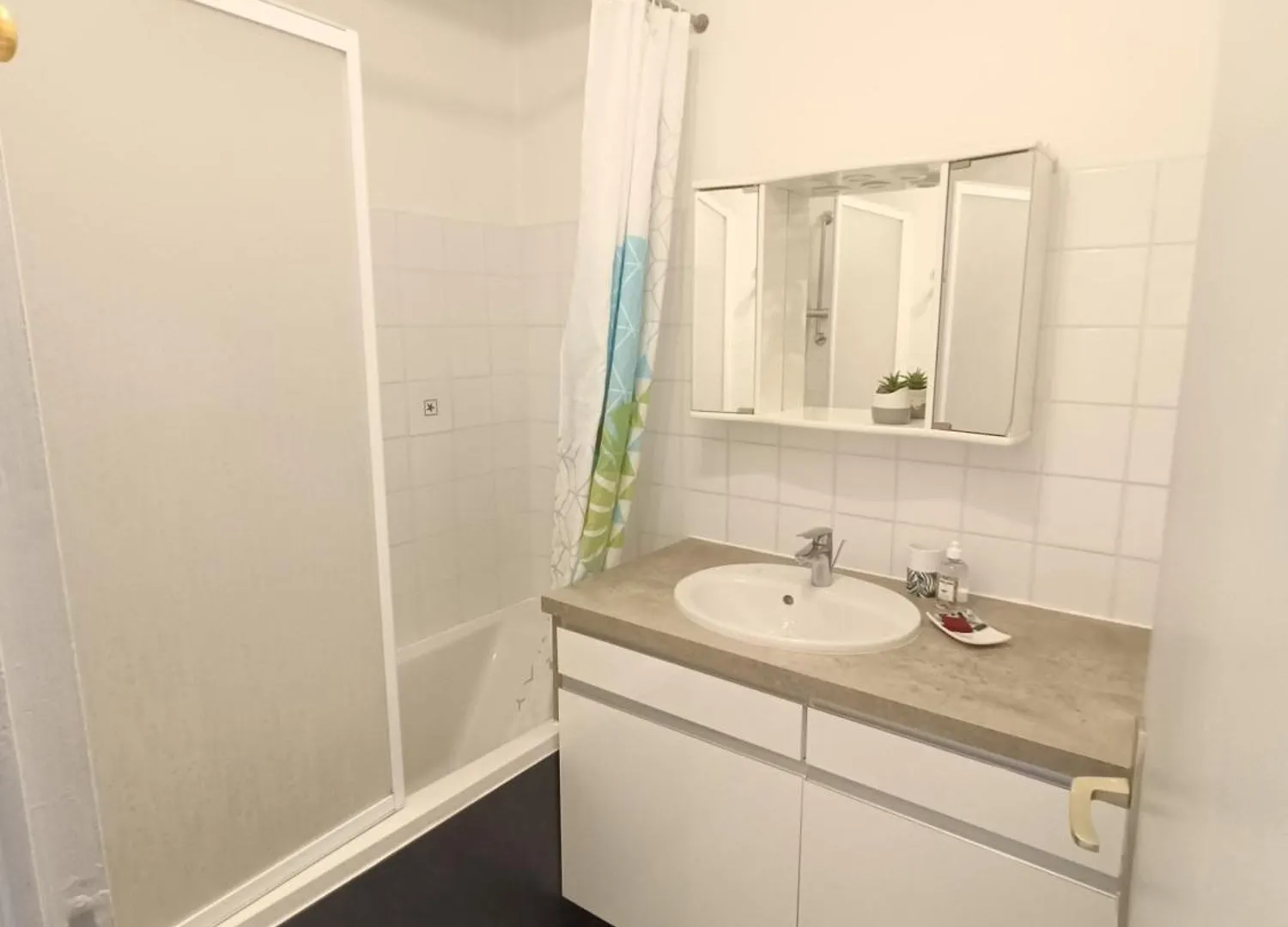 Appartement Climatise Parc Paradis 150 M Des Thermes Gréoux-les-Bains