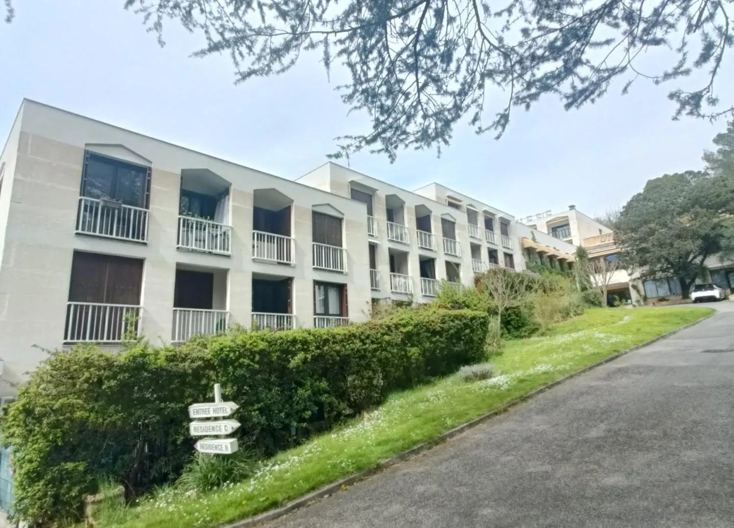 Appartement Climatise Parc Paradis 150 M Des Thermes Gréoux-les-Bains